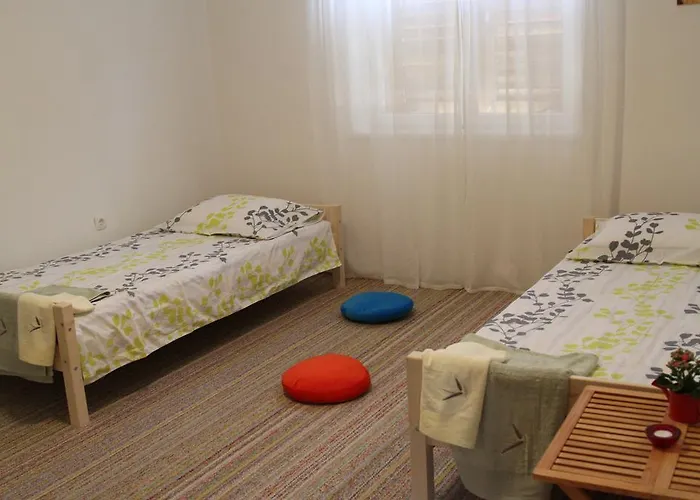 招待所 Barone 4 希贝尼克